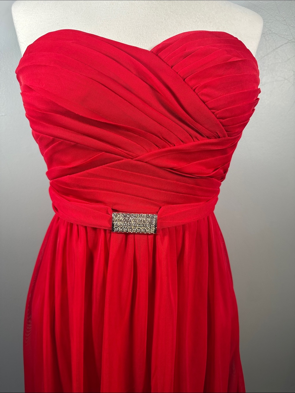 Red Strapless Homecoming Dress - Picture 5 of 8